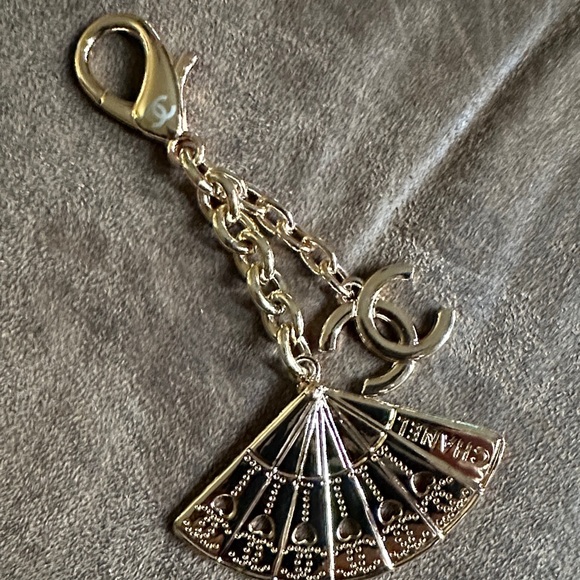 Chanel Gold Key & Card Holder - Picture 2 of 3